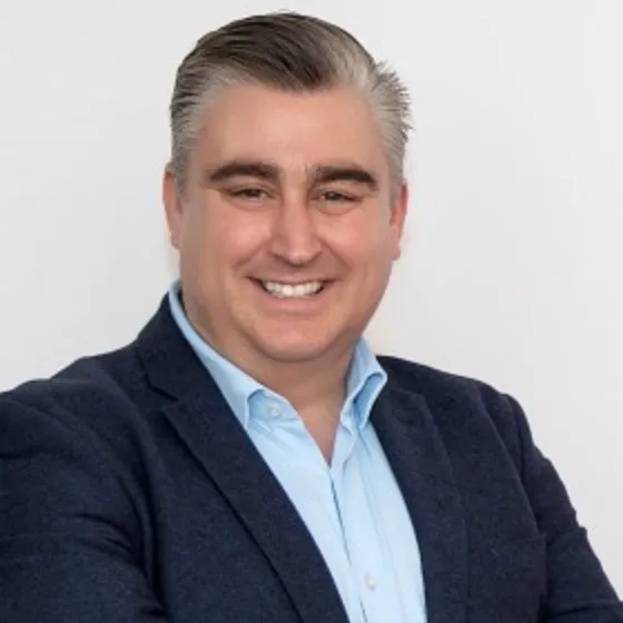 Portrait of Alex Minett